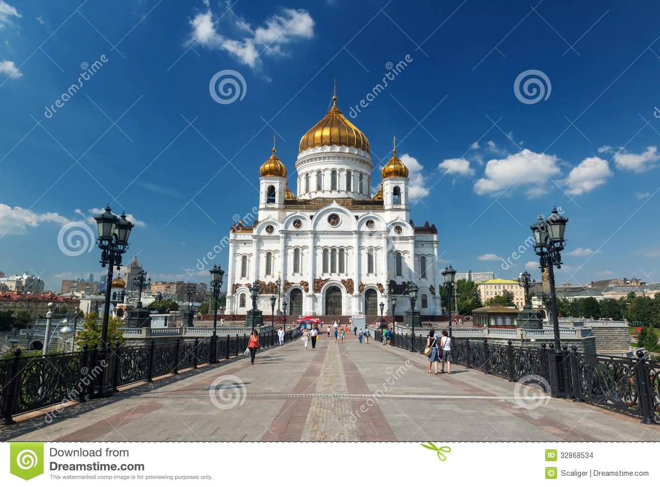 The Cathedral Of Christ The Saviour And Patriarshy Bridge In Moscow