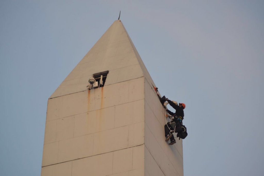 Obelisco de Buenos Aires During Repairing