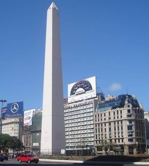 Obelisco de Buenos Aires Full View