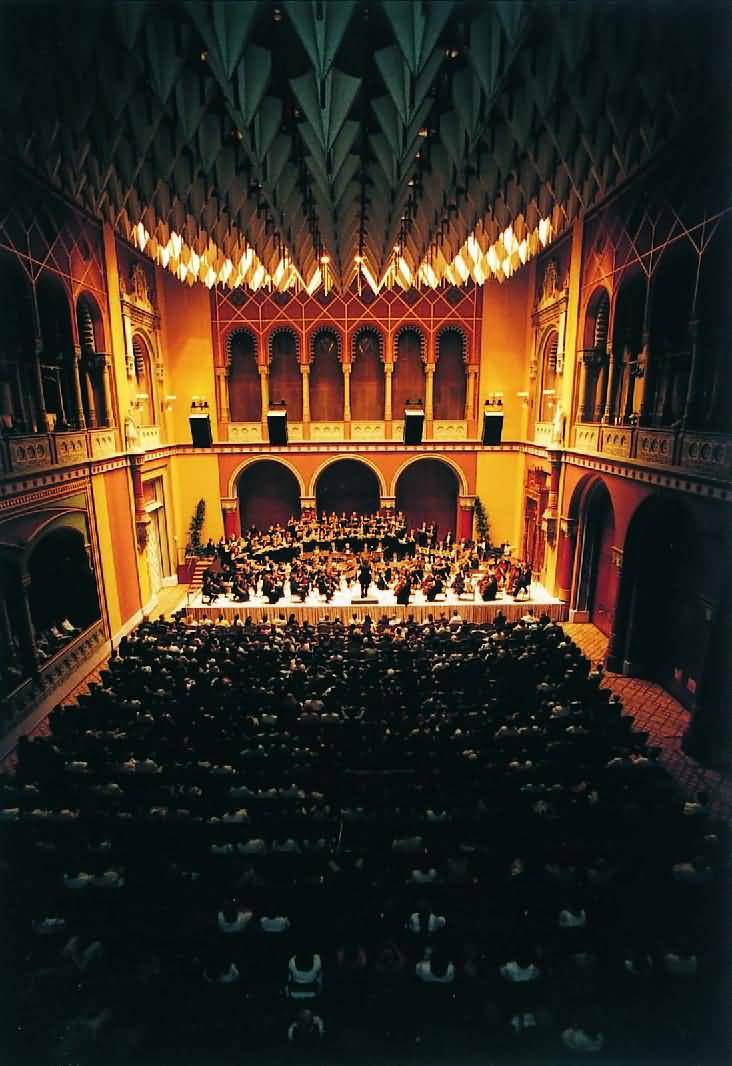 Standing Room Only For The Hungarian Premiere Of Durufle’s Requiem At The Vigado Concert Hall In Budapest