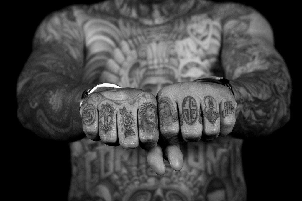 Grey pictures knuckle tattoo for men